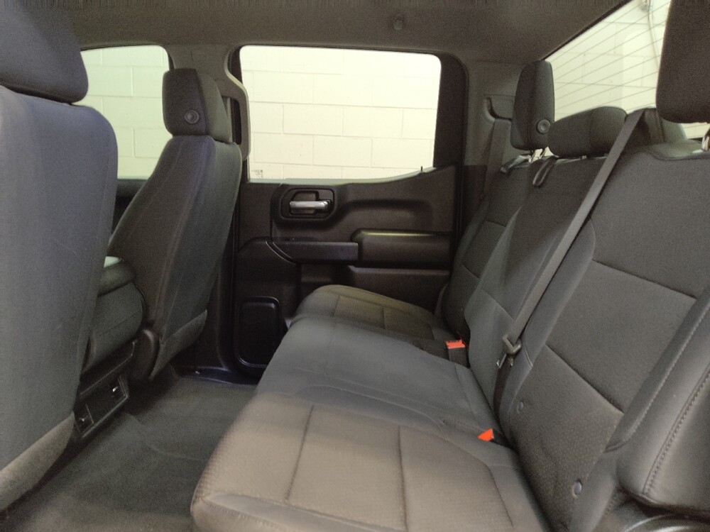 2019 Chevrolet Silverado 1500 in Fairfield, OH 45014 - 18142393 18