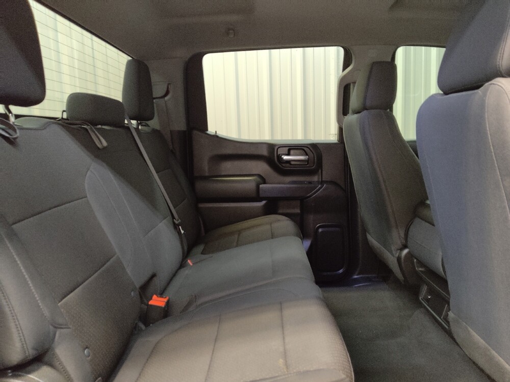 2019 Chevrolet Silverado 1500 in Fairfield, OH 45014 - 18142393 19