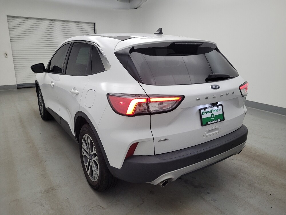 2022 Ford Escape in Fairfield, OH 45014 - 18142394 5