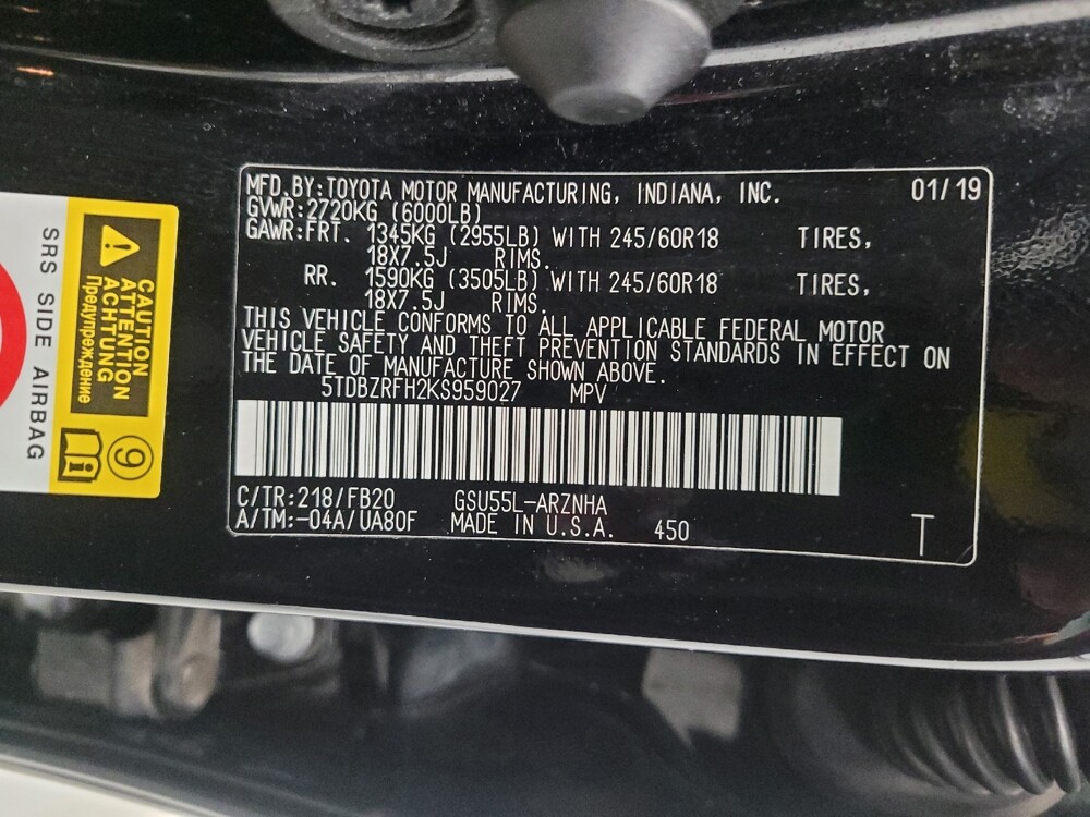 2019 Toyota Highlander in Fairfield, OH 45014 - 18142395 33