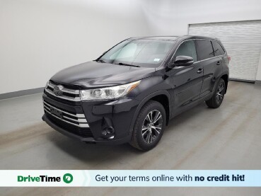 2019 Toyota Highlander in Fairfield, OH 45014