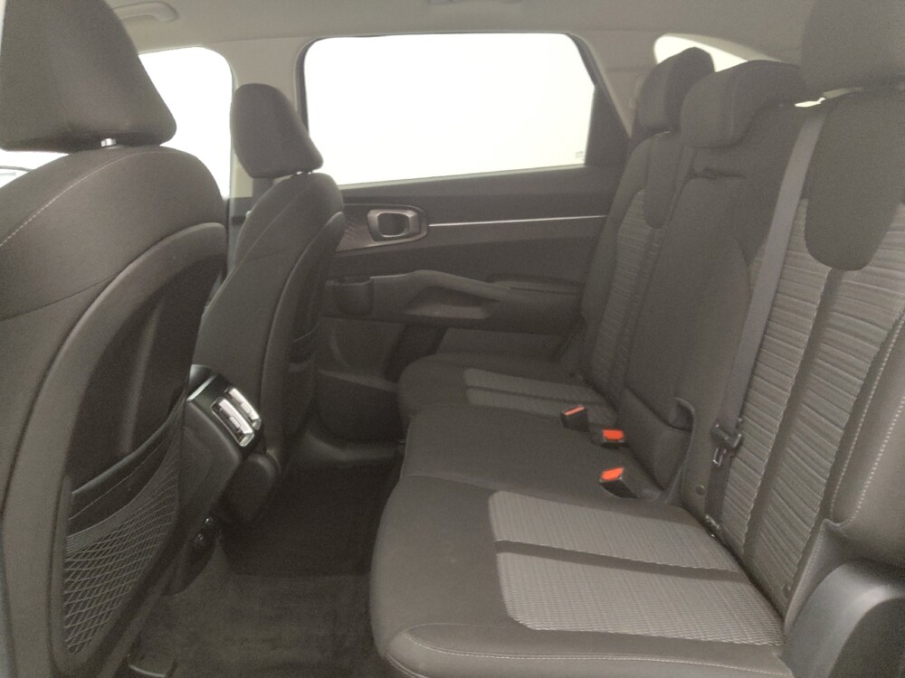 2021 Kia Sorento in Fayetteville, NC 28304 - 18142405 18