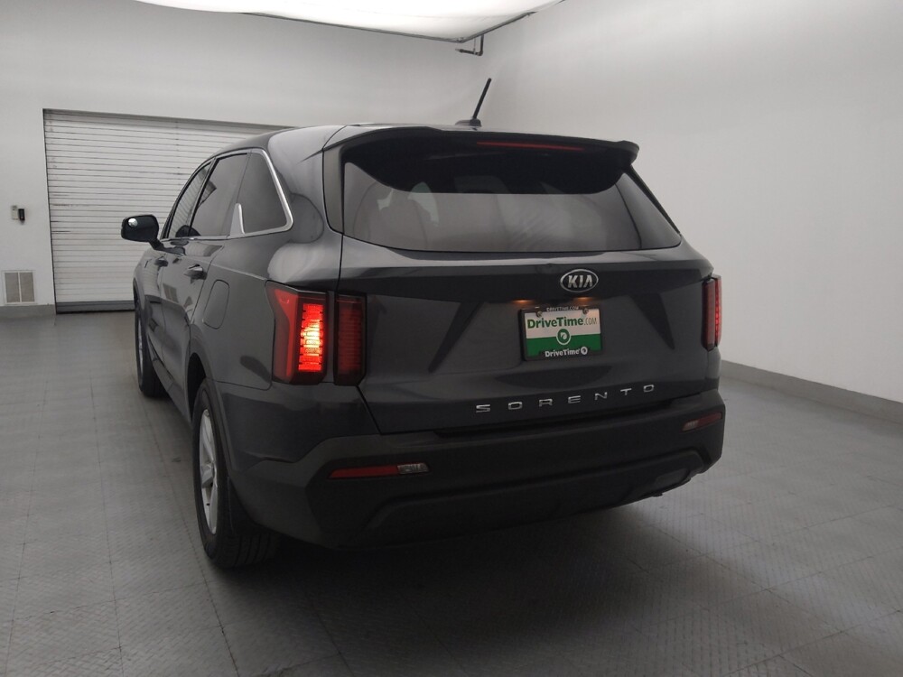 2021 Kia Sorento in Fayetteville, NC 28304 - 18142405 6