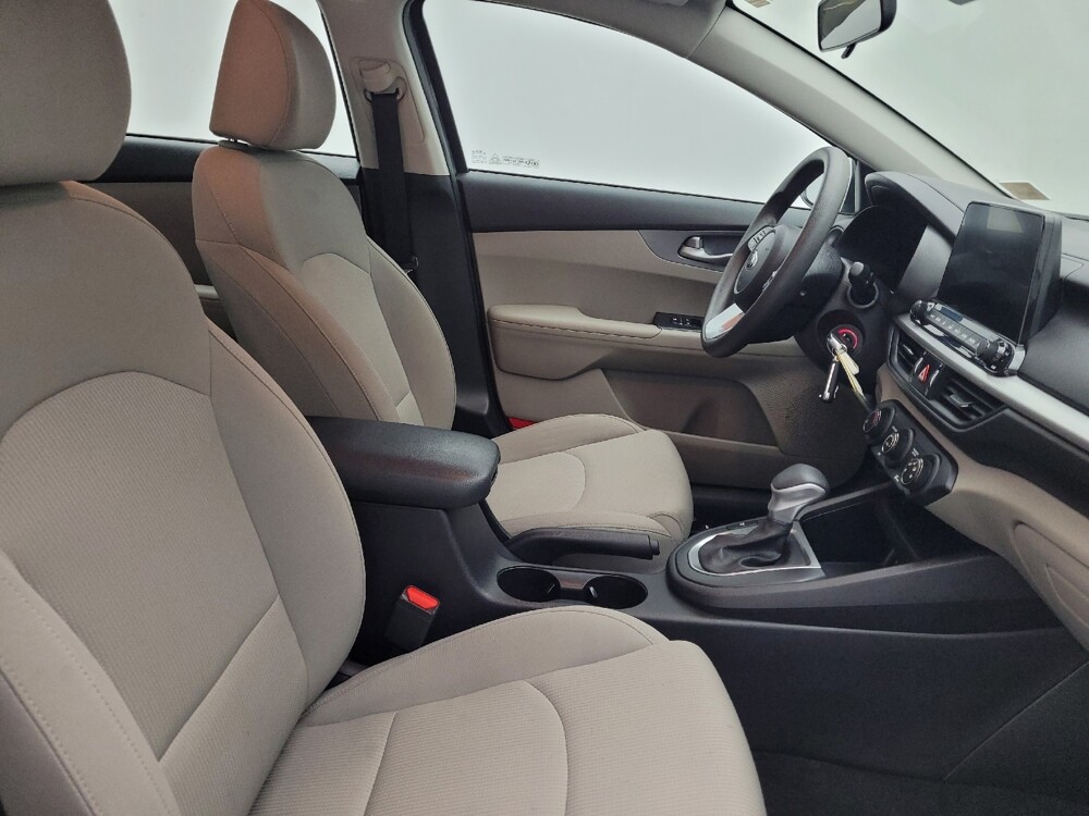 2021 Kia Forte in Greenville, SC 29607 - 18142406 21