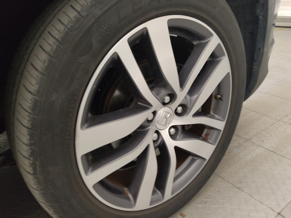 2017 Honda Pilot in Tampa, FL 33612 - 18142422 31
