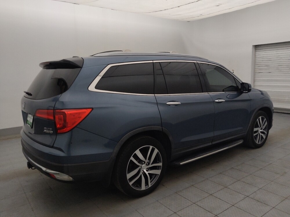 2017 Honda Pilot in Tampa, FL 33612 - 18142422 10