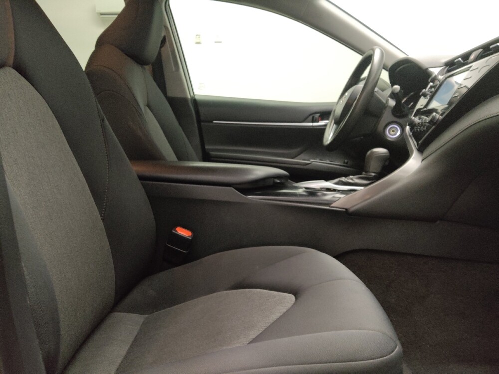 2019 Toyota Camry in Tyler, TX 75701 - 18142437 21
