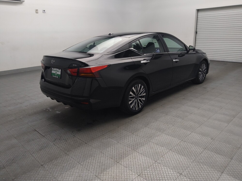 2023 Nissan Altima in Tyler, TX 75701 - 18142438 9
