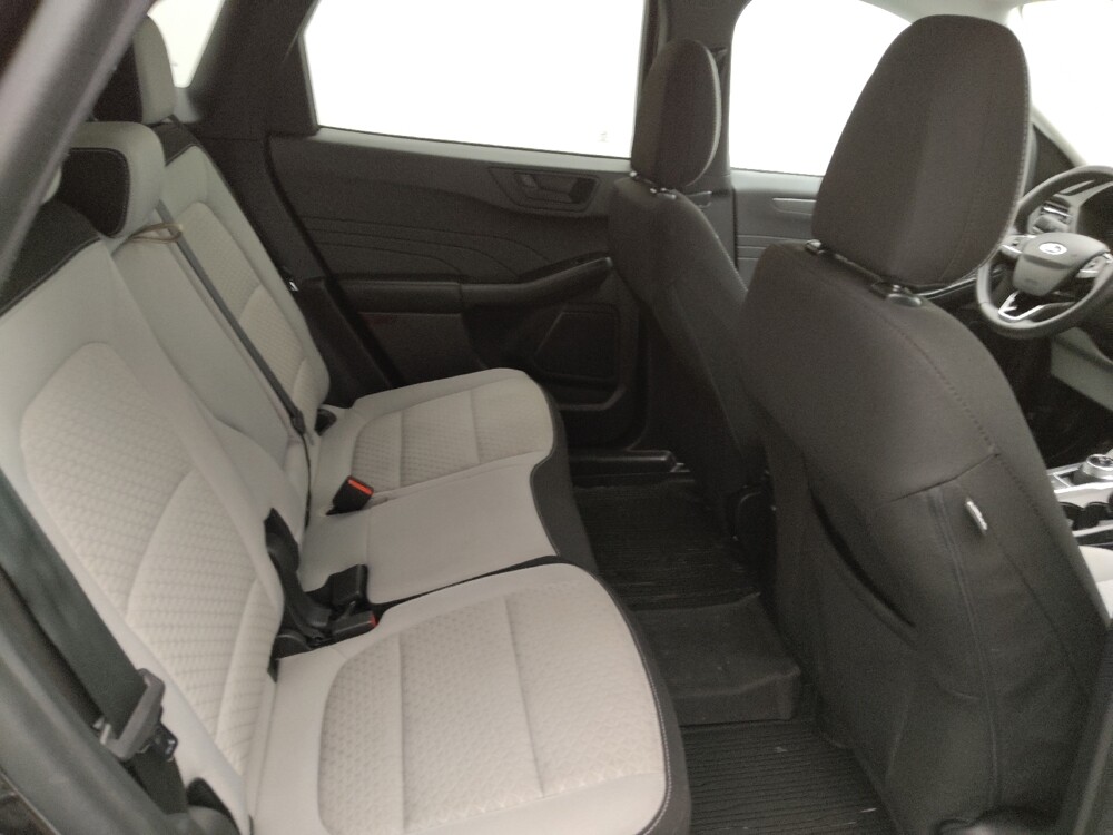 2023 Ford Escape in St. Louis, MO 63136 - 18142450 19