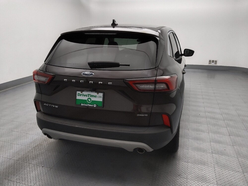 2023 Ford Escape in St. Louis, MO 63136 - 18142450 7