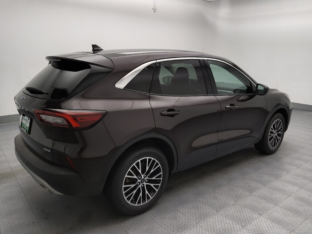 2023 Ford Escape in St. Louis, MO 63136 - 18142450 10