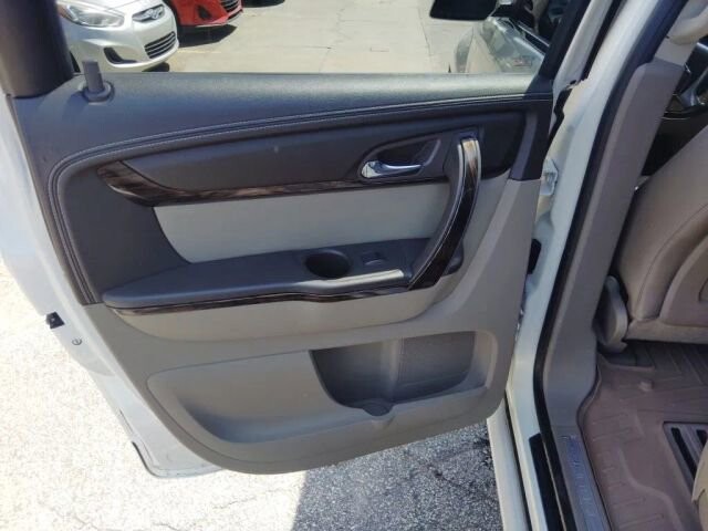 2013 GMC Acadia in Greenville, SC 29607 - 18142456 22