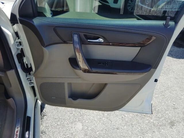 2013 GMC Acadia in Greenville, SC 29607 - 18142456 15