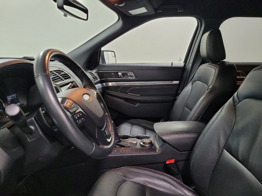 2018 Ford Explorer in Plymouth Meeting, PA 19462 - 18142471 17