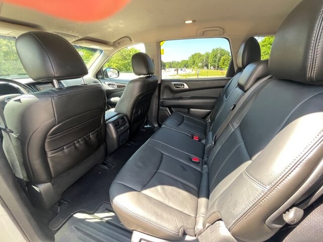2013 Nissan Pathfinder in Flowery Branch, GA 30542 - 18142479 10
