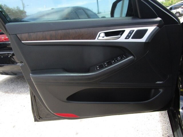2015 Hyundai Genesis in Tampa, FL 33604-6914 - 18142482 17