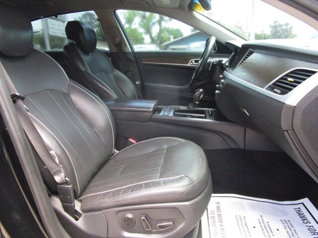 2015 Hyundai Genesis in Tampa, FL 33604-6914 - 18142482 8