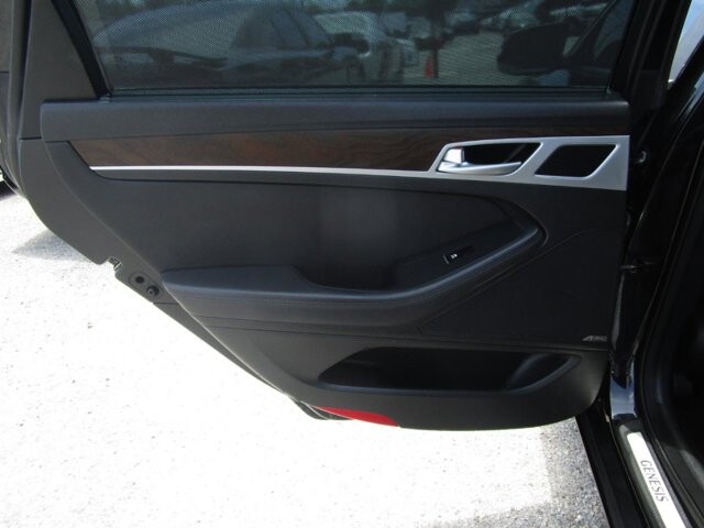 2015 Hyundai Genesis in Tampa, FL 33604-6914 - 18142482 19