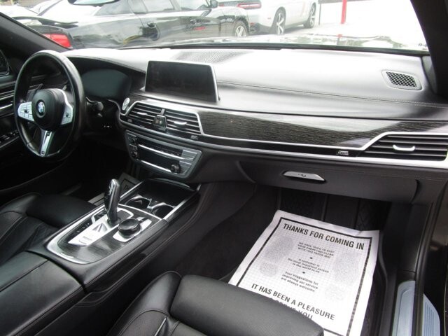 2021 BMW 740i in Tampa, FL 33604-6914 - 18142483 12