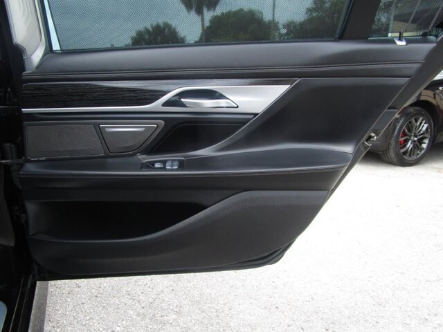 2021 BMW 740i in Tampa, FL 33604-6914 - 18142483 20