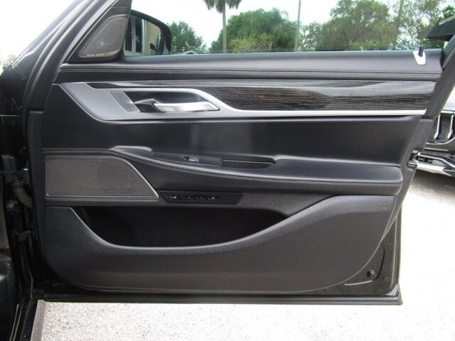 2021 BMW 740i in Tampa, FL 33604-6914 - 18142483 18