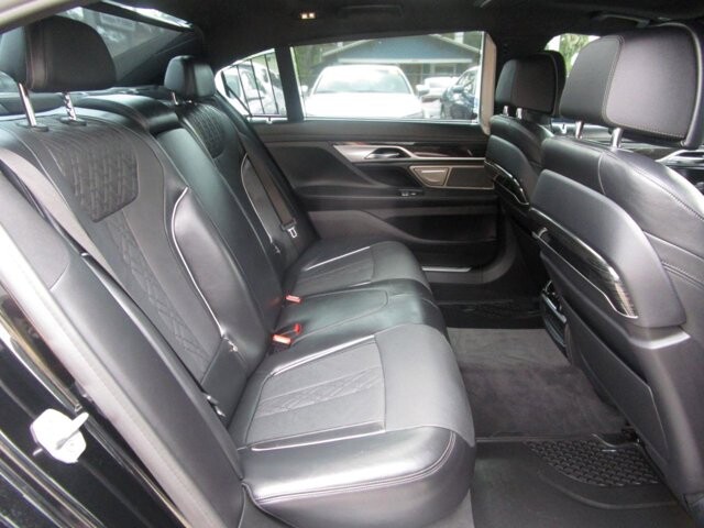 2021 BMW 740i in Tampa, FL 33604-6914 - 18142483 10