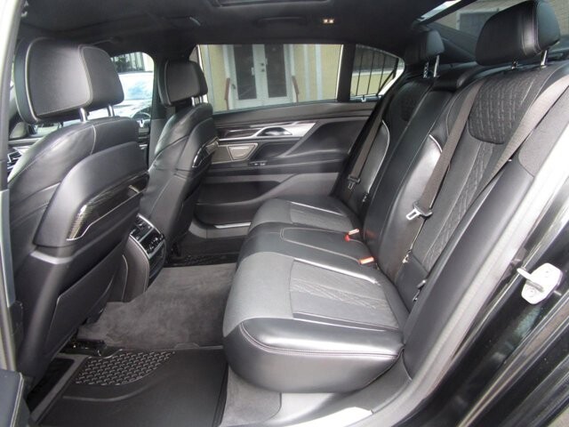 2021 BMW 740i in Tampa, FL 33604-6914 - 18142483 11