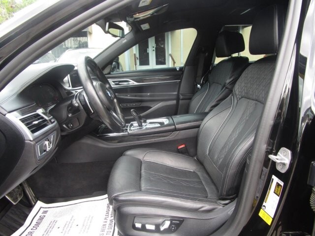 2021 BMW 740i in Tampa, FL 33604-6914 - 18142483 9