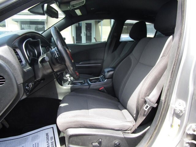 2017 Dodge Charger in Tampa, FL 33604-6914 - 18142485 7