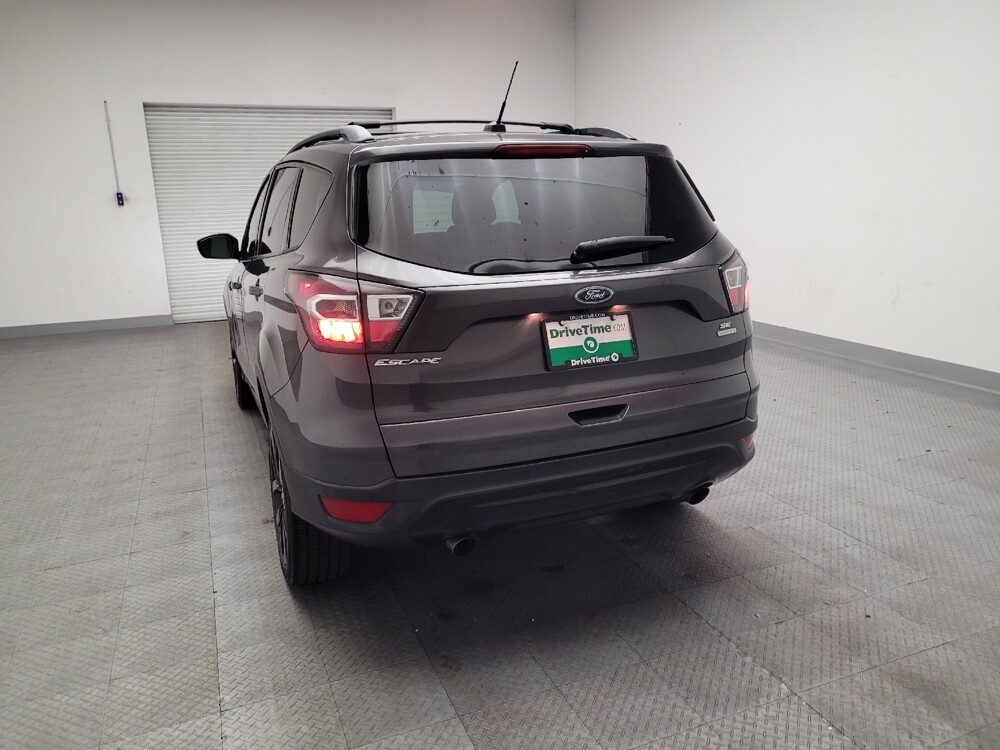2017 Ford Escape in Fresno, CA 93726 - 18142486 6