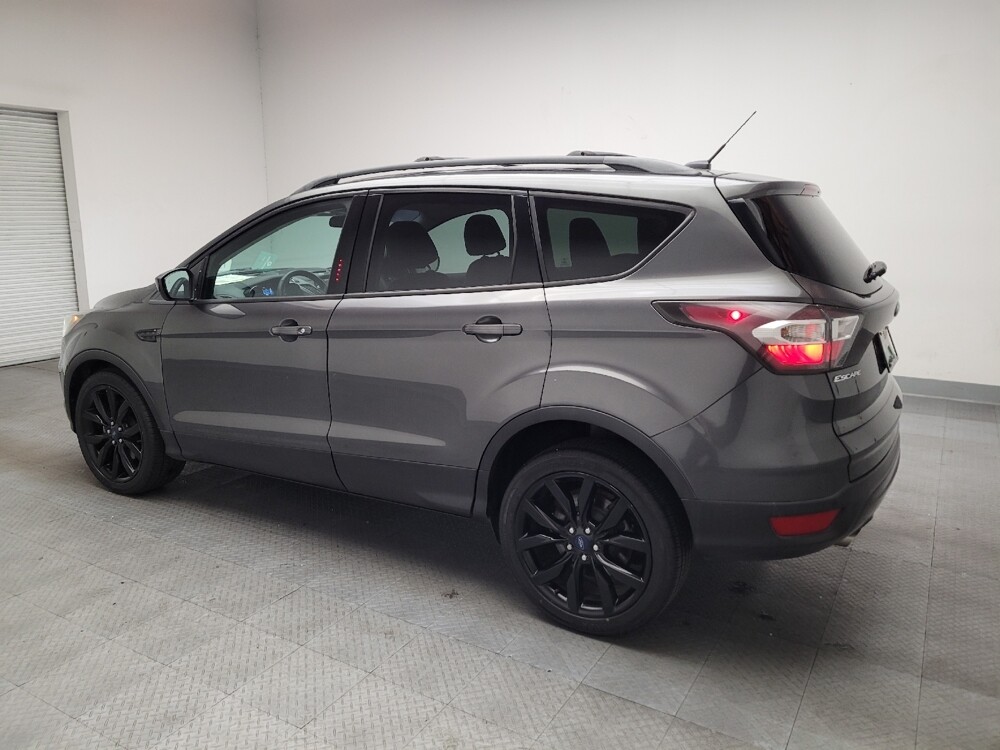 2017 Ford Escape in Fresno, CA 93726 - 18142486 3