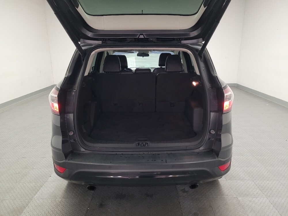 2017 Ford Escape in Fresno, CA 93726 - 18142486 29