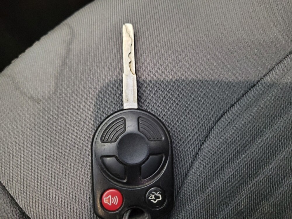 2017 Ford Escape in Fresno, CA 93726 - 18142486 32