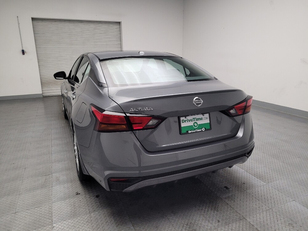 2019 Nissan Altima in Riverside, CA 92504 - 18142487 6