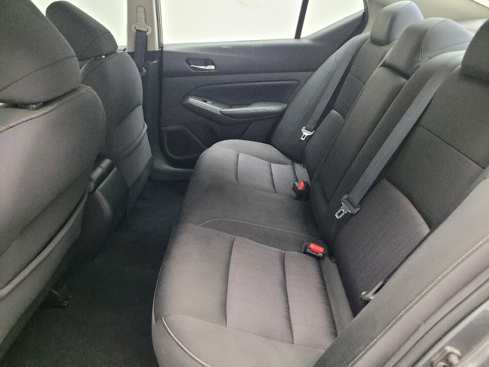 2019 Nissan Altima in Riverside, CA 92504 - 18142487 18