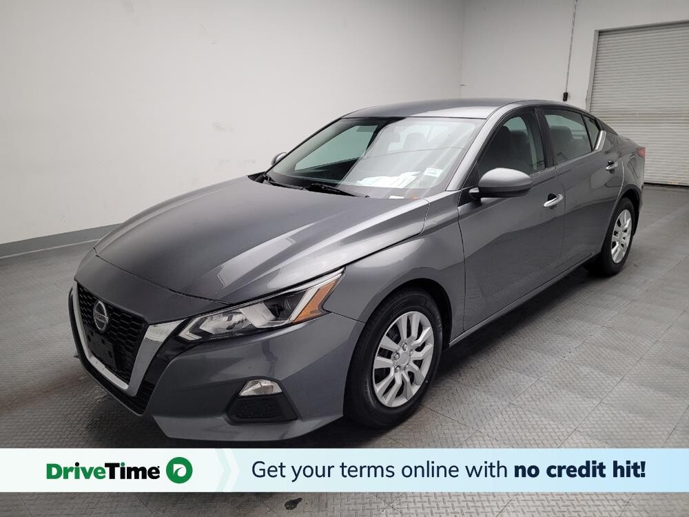 2019 Nissan Altima in Riverside, CA 92504 - 18142487