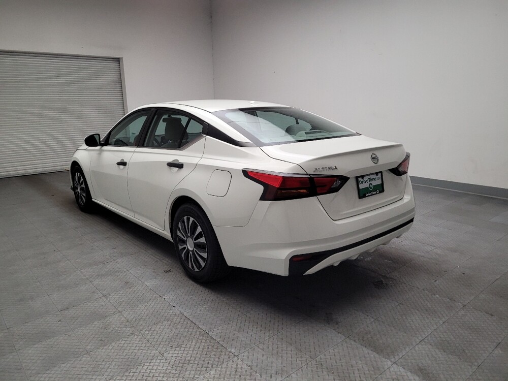 2019 Nissan Altima in Riverside, CA 92504 - 18142489 5