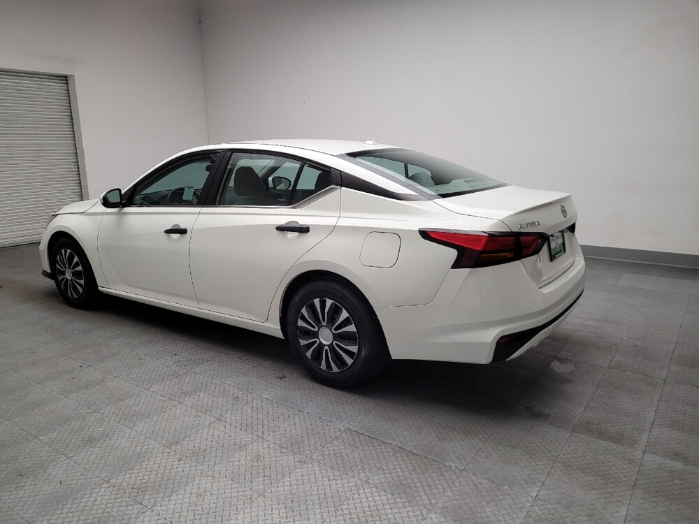2019 Nissan Altima in Riverside, CA 92504 - 18142489 3