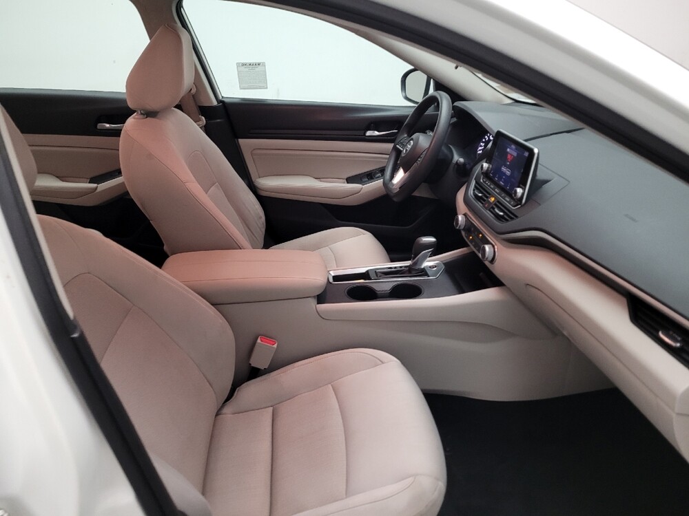 2019 Nissan Altima in Riverside, CA 92504 - 18142489 21