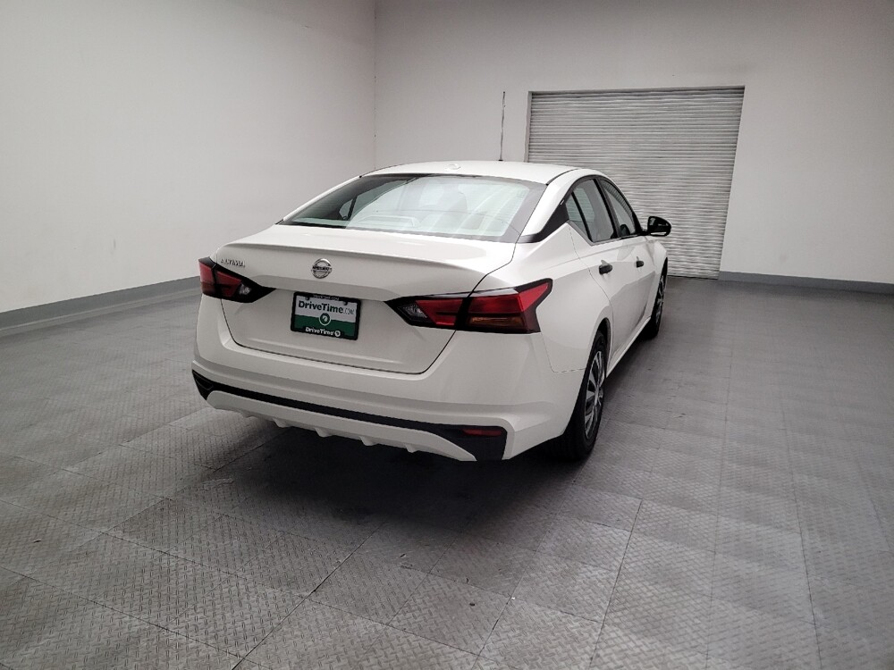 2019 Nissan Altima in Riverside, CA 92504 - 18142489 7
