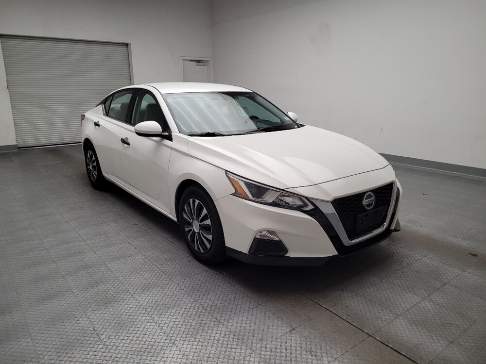 2019 Nissan Altima in Riverside, CA 92504 - 18142489 13