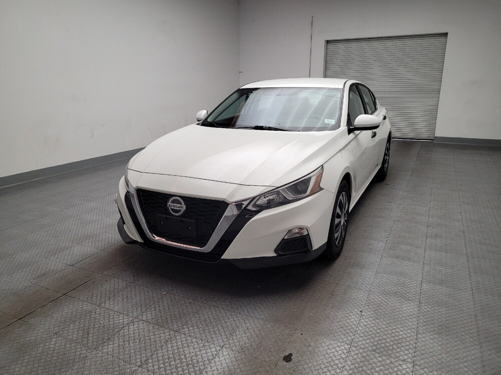 2019 Nissan Altima in Riverside, CA 92504 - 18142489 15