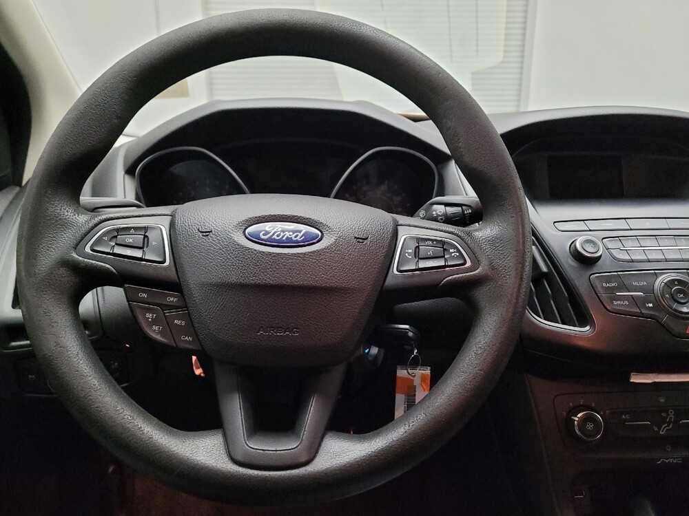 2018 Ford Focus in Sacramento, CA 95821 - 18142495 22