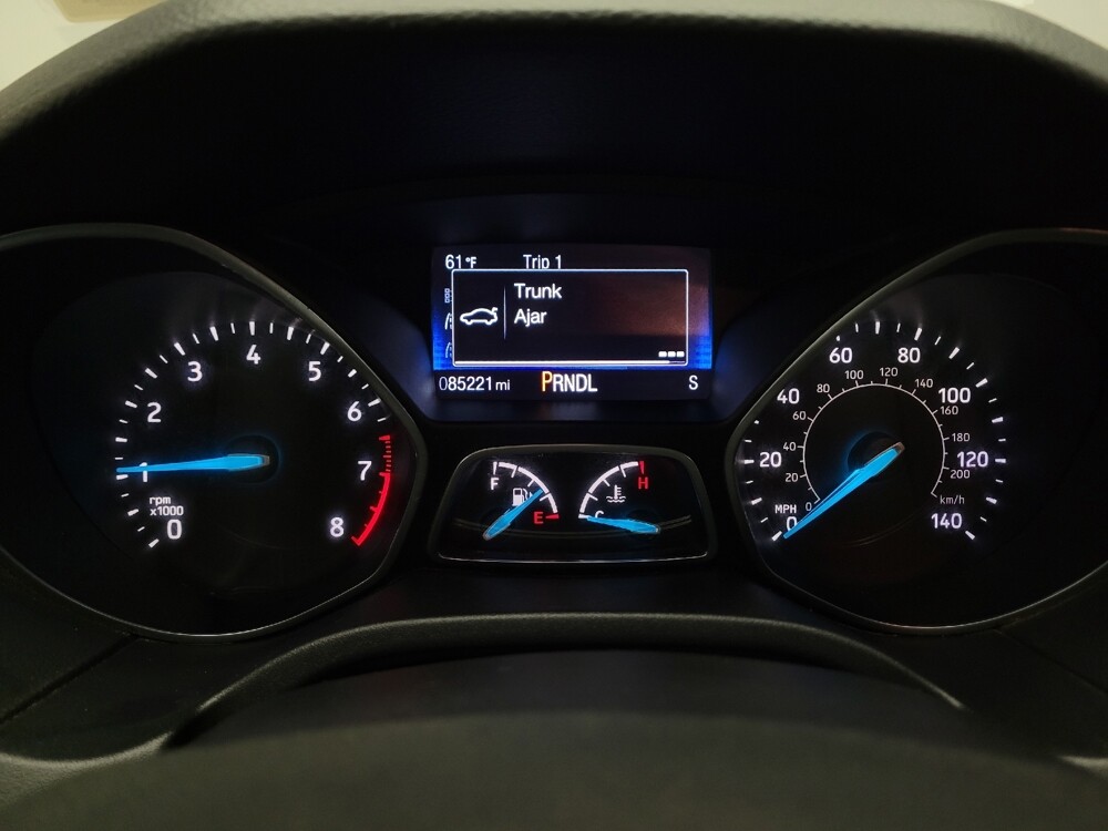 2018 Ford Focus in Sacramento, CA 95821 - 18142495 23