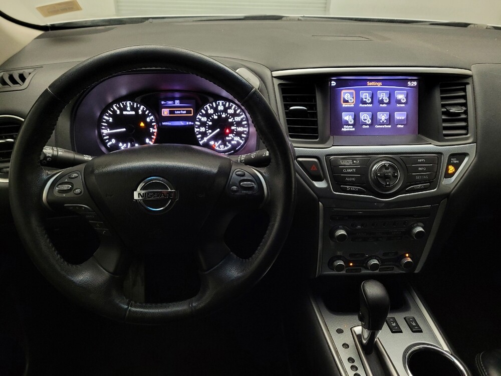 2017 Nissan Pathfinder in Riverside, CA 92504 - 18142498 22