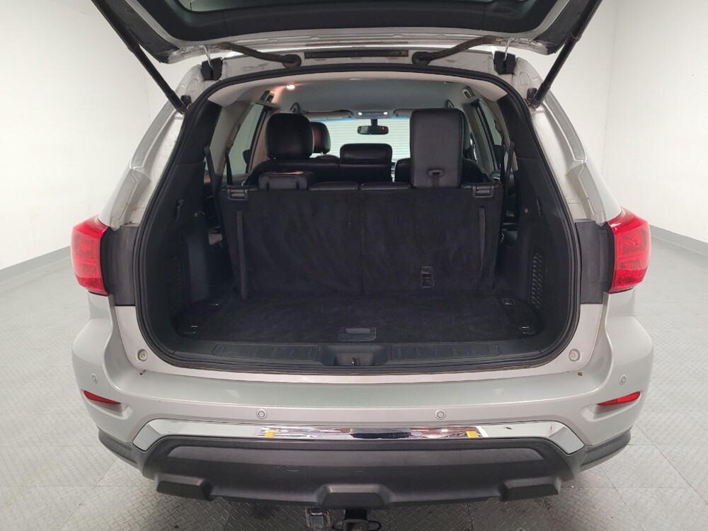 2017 Nissan Pathfinder in Riverside, CA 92504 - 18142498 29