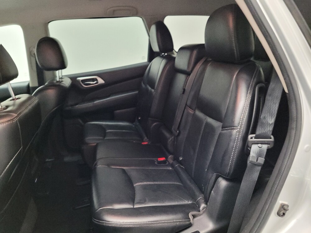 2017 Nissan Pathfinder in Riverside, CA 92504 - 18142498 18