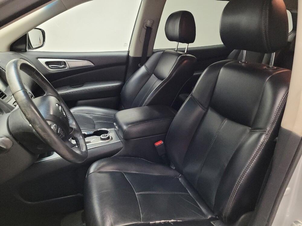 2017 Nissan Pathfinder in Riverside, CA 92504 - 18142498 17