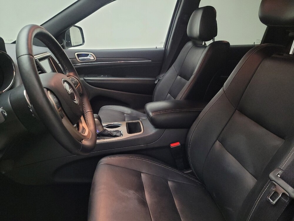 2017 Jeep Grand Cherokee in Montclair, CA 91763 - 18142502 17