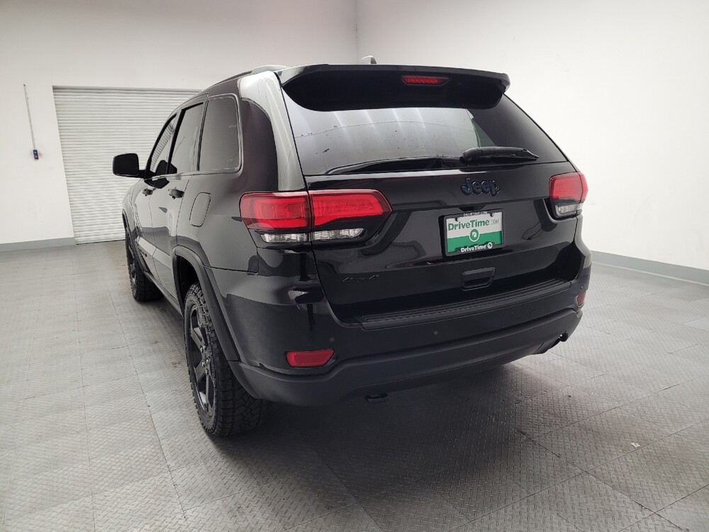 2018 Jeep Grand Cherokee in Fresno, CA 93726 - 18142510 6